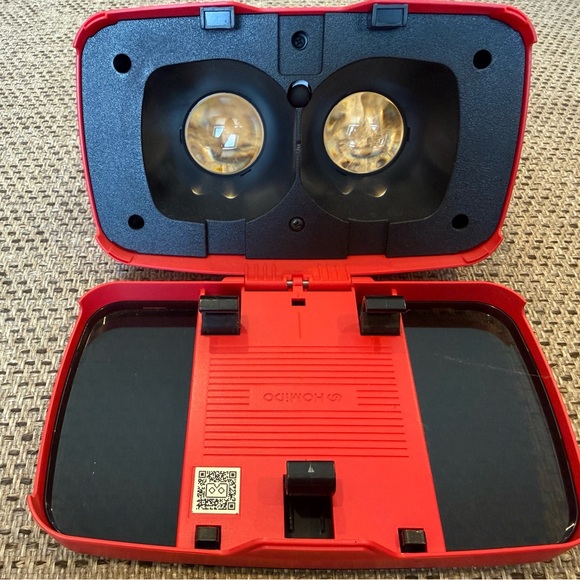 Mido VR Headset in Red and Black - Picture 9 of 10
